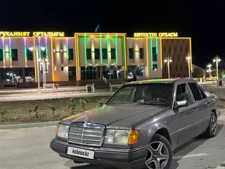 Mercedes-Benz E-Class, 1992