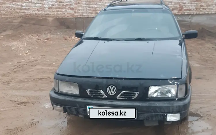 Volkswagen Passat 1992 годаfor1 350 000 тг. в Шымкент