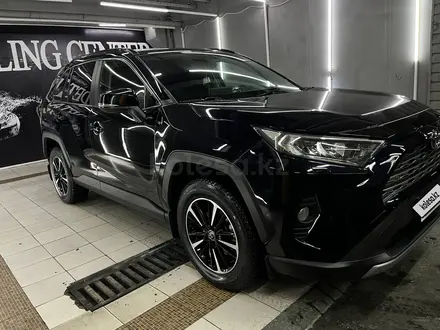 Toyota RAV4 2020 года за 16 200 000 тг. в Алматы – фото 14