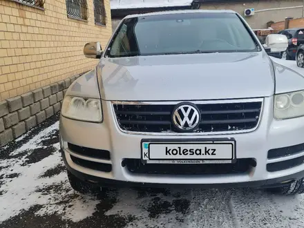 Volkswagen Touareg 2003 года за 3 290 000 тг. в Караганда – фото 10