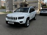 Jeep Compass 2012 года за 6 100 000 тг. в Актобе – фото 2