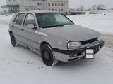 Volkswagen Golf 1995 годаfor800 000 тг. в Семей – фото 2