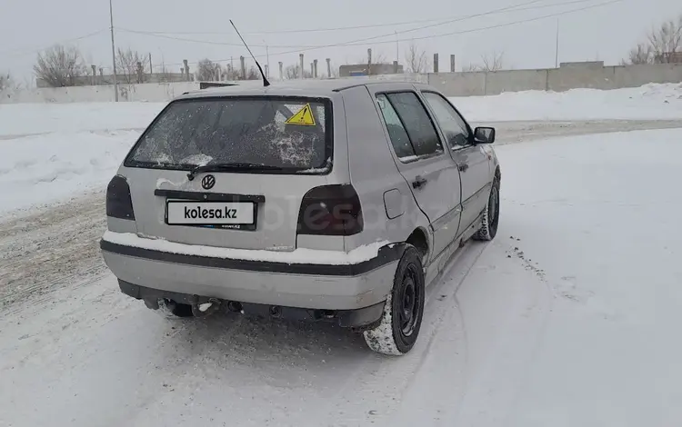 Volkswagen Golf 1995 года за 800 000 тг. в Семей