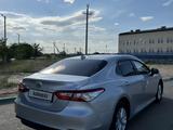 Toyota Camry 2020 года за 13 000 000 тг. в Семей – фото 3