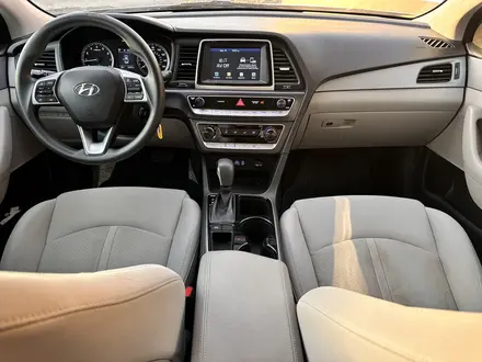 Hyundai Sonata 2019 года за 6 700 000 тг. в Атырау – фото 4