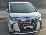 Toyota Alphard 2019 годаүшін21 000 000 тг. в Усть-Каменогорск – фото 2