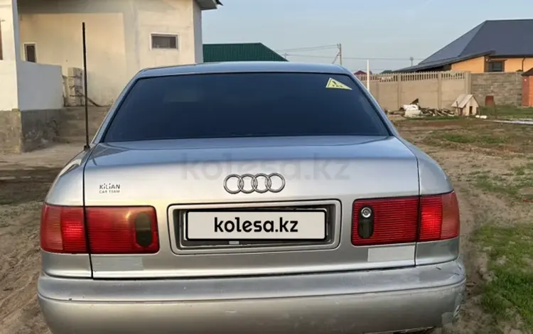 Audi A8 1996 годаfor2 000 000 тг. в Актобе