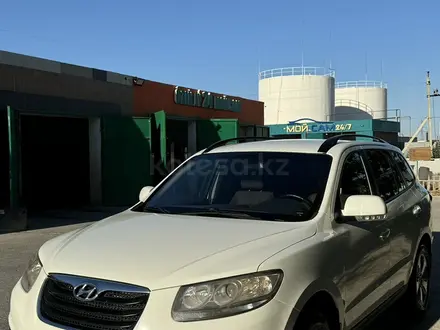 Hyundai Santa Fe 2011 года за 6 100 000 тг. в Жанаозен – фото 2