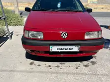 Volkswagen Passat, 1990
