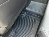 Полики салона на Toyota Rav 4 2019-24 оригинал новые коврики Рав 4 за 50 000 тг. в Уральск – фото 3