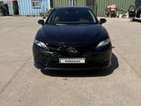 Toyota Camry 2019 года за 13 000 000 тг. в Атырау – фото 5