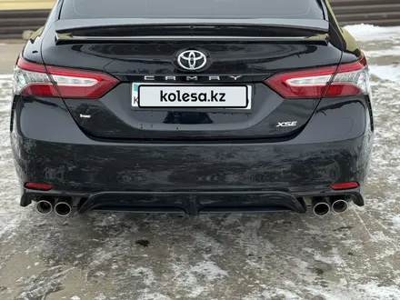 Toyota Camry 2019 года за 12 000 000 тг. в Атырау