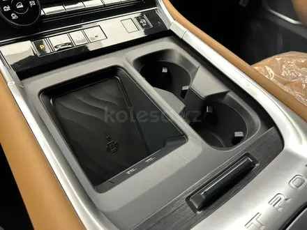 Nissan Patrol Platinum City 2025 года за 59 999 000 тг. в Алматы – фото 26