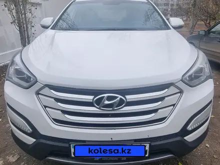 Hyundai Santa Fe 2015 года за 9 000 000 тг. в Актобе – фото 2