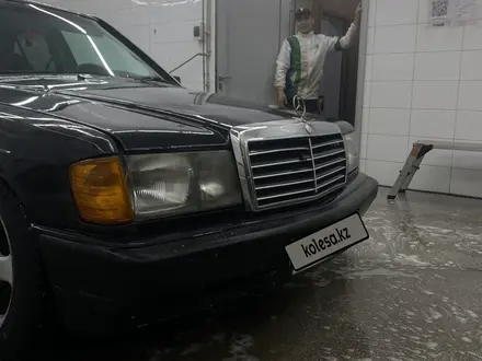 Mercedes-Benz 190 1992 года за 1 950 000 тг. в Астана – фото 2