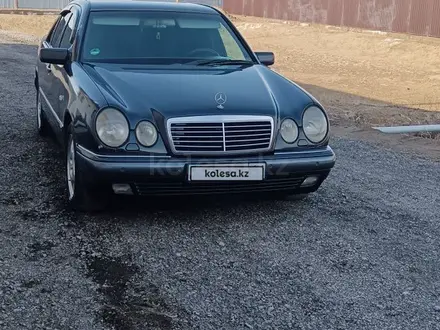 Mercedes-Benz E 280 1997 года за 3 000 000 тг. в Кызылорда – фото 4