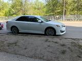 Toyota Camry 2014 годаүшін6 500 000 тг. в Актобе – фото 4