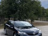 Toyota Camry 2014 года за 5 500 000 тг. в Уральск – фото 2