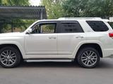 Toyota 4Runner 2012 годаfor17 600 000 тг. в Алматы – фото 2