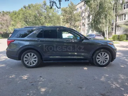 Ford Explorer 2020 года за 21 000 000 тг. в Астана – фото 2