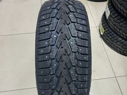 235/55 R17 HAIDA Шипованные зимние мягкие за 33 000 тг. в Астана