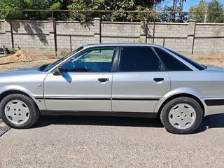 Audi 80