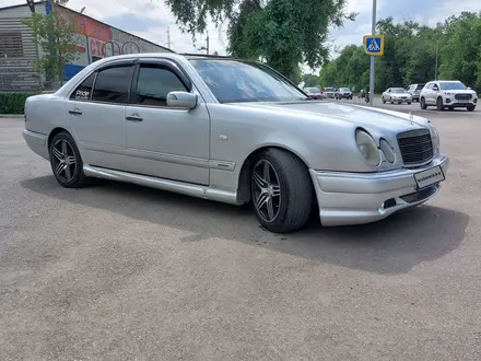 Mercedes-Benz E 280 1997 года за 2 600 000 тг. в Алматы – фото 4