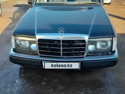 Mercedes-Benz E 200 1991 года за 1 500 000 тг. в Астана – фото 7