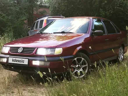 Volkswagen Passat 1995 года за 1 600 000 тг. в Костанай – фото 4