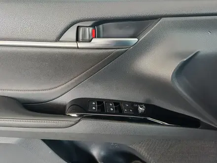 Toyota Camry 2020 года за 9 788 600 тг. в Шымкент – фото 12