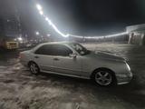 Mercedes-Benz E 230 1996 года за 2 300 000 тг. в Астана – фото 2