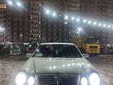 Mercedes-Benz E 230 1996 года за 2 300 000 тг. в Астана – фото 3