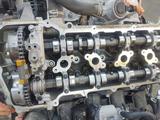 Привозные двигатели на Toyota Hilux 2.7L (2tr/2uz/1gr/1ur/3ur/vq40) за 65 644 тг. в Алматы