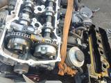 Привозные двигатели на Toyota Hilux 2.7L (2tr/2uz/1gr/1ur/3ur/vq40) за 65 644 тг. в Алматы – фото 2