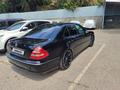 Mercedes-Benz E 320 2005 года за 5 850 000 тг. в Астана – фото 2