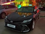 Toyota Camry 2023 года за 16 500 000 тг. в Астана