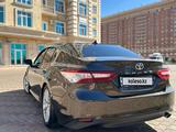 Toyota Camry 2018 года за 12 500 000 тг. в Актау – фото 3