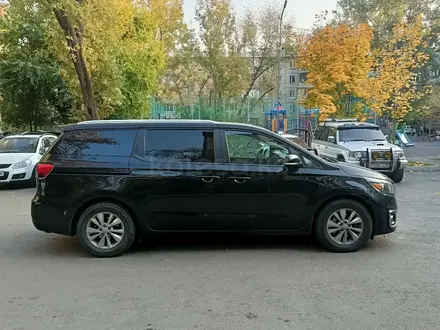 Kia Sedona 2017 года за 14 900 000 тг. в Алматы – фото 11