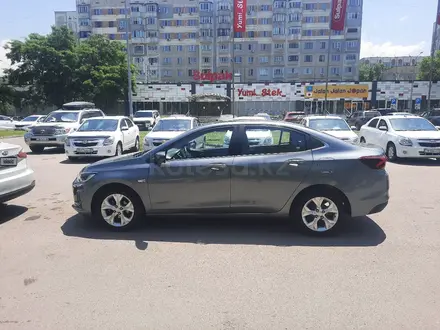Chevrolet Onix 2023 года за 5 800 000 тг. в Алматы – фото 2