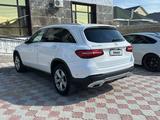 Mercedes-Benz GLC 300 2017 года за 12 000 000 тг. в Актау – фото 2