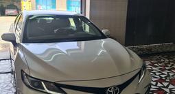Toyota Camry 2022 года за 17 500 000 тг. в Шымкент – фото 3