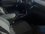 Toyota Camry 2021 года за 19 000 000 тг. в Шымкент – фото 5