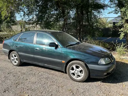 Toyota Avensis 2002 года за 3 000 000 тг. в Алматы