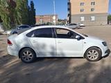 Volkswagen Polo 2015 года за 3 800 000 тг. в Актобе – фото 3