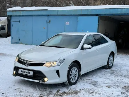 Toyota Camry 2016 года за 10 900 000 тг. в Астана