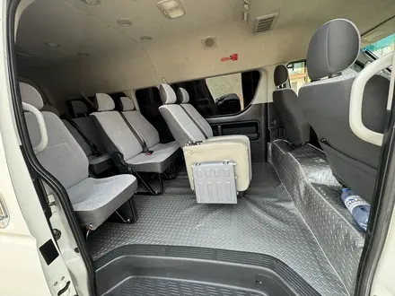 Toyota Hiace 2016 года за 16 200 000 тг. в Актау – фото 5