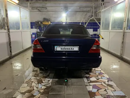 Mercedes-Benz C 200 1995 года за 2 100 000 тг. в Караганда – фото 9