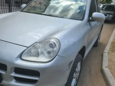 Porsche Cayenne 2006 года за 6 400 000 тг. в Караганда – фото 2