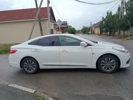 Hyundai Grandeur 2015 года за 7 500 000 тг. в Шымкент – фото 5