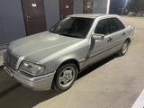 Mercedes-Benz C 180 1994 года за 2 350 000 тг. в Караганда – фото 3